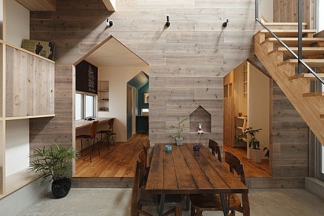 Hazukashi House by Alts Design Office