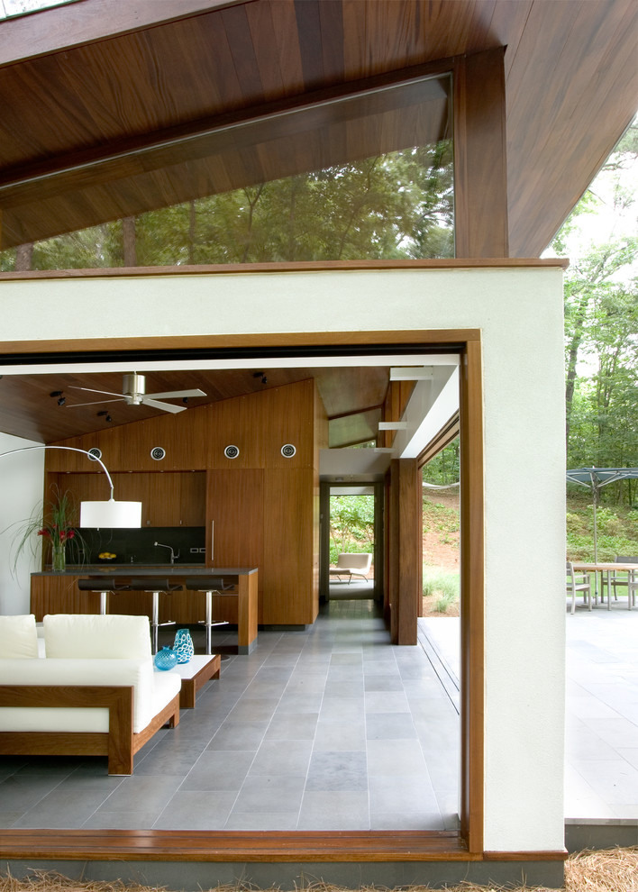 Nancy Creek Guesthouse by Philip Babb Architect