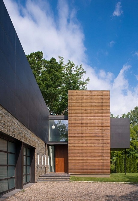 Riggins House by Robert M. Gurney