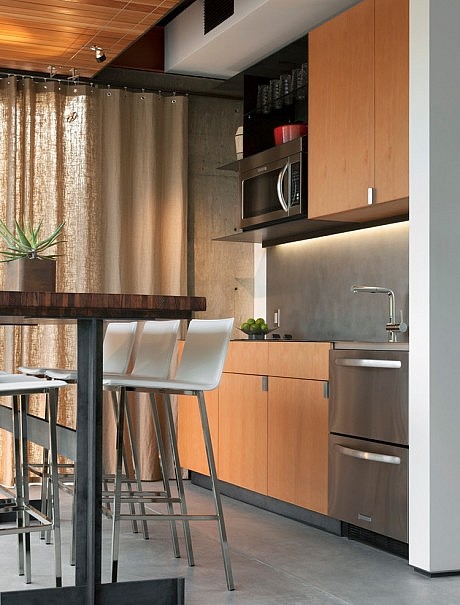 Byrnes Barn by The Construction Zone