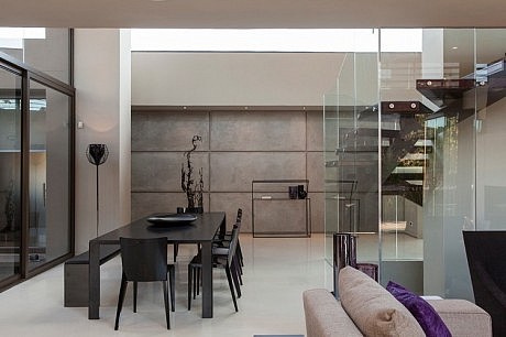 House Duk by Nico van der Meulen Architects