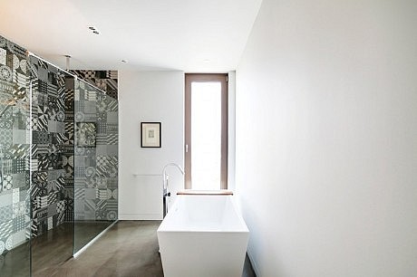 Grands Jardins Residence by Bourgeois / Lechasseur Architectes