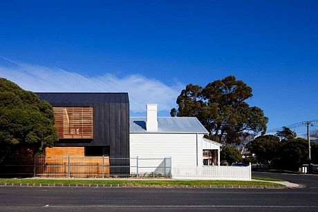 Elsternwick House by Simon Couchman