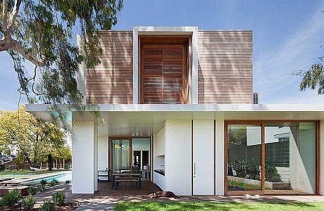 House on Wellington Street by Robert Mills Architects