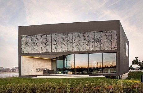 Villa Kavel 1 by Studioninedots