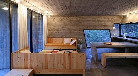 Concrete House by Besonias Almeida