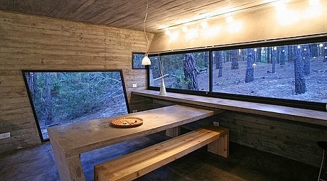 Concrete House by Besonias Almeida