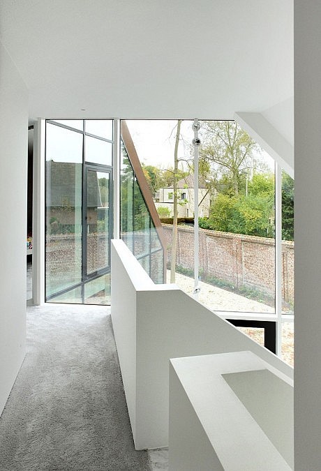 House VDV by Graux & Baeyens Architects