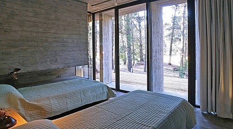 Concrete House by Besonias Almeida