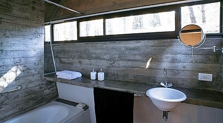 Concrete House by Besonias Almeida