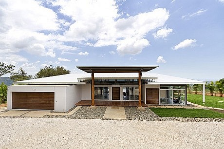 House Mecano by RoblesArq