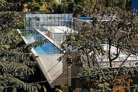 Weekend House by SPBR