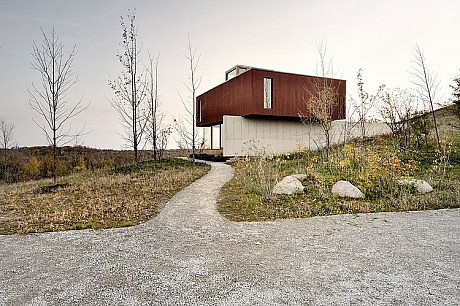 Frogs Hollow House by Williamson Chong Architects