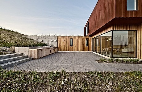 Frogs Hollow House by Williamson Chong Architects