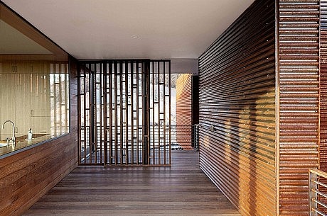 Sunshine Canyon Residence by THA Architecture