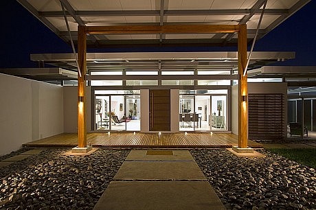 House Mecano by RoblesArq