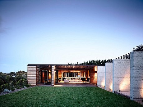 Blairgowrie House by Wolveridge Architects