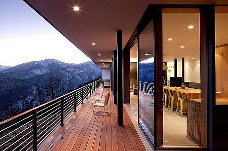 Sunshine Canyon Residence by THA Architecture