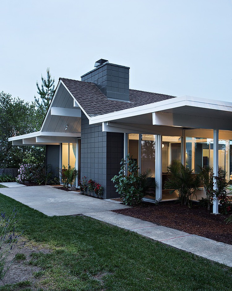 Double Eichler Remodel by Klopf Architecture