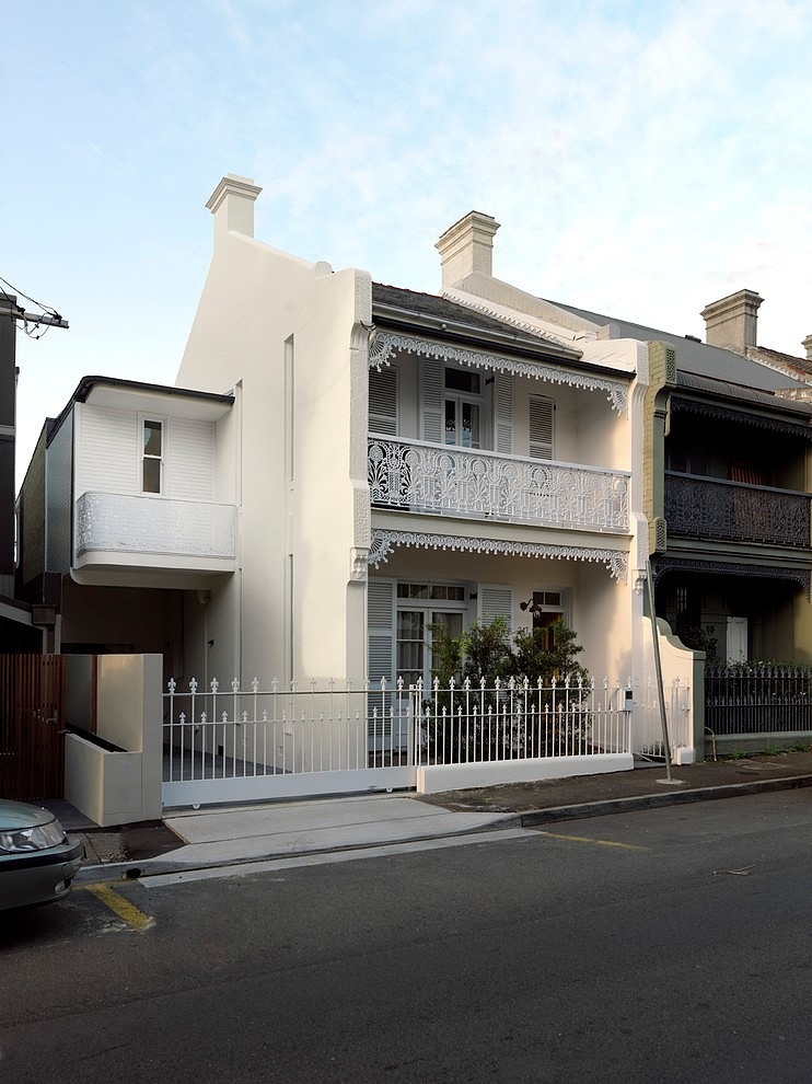 Terrace House by Luigi Rosselli Architects