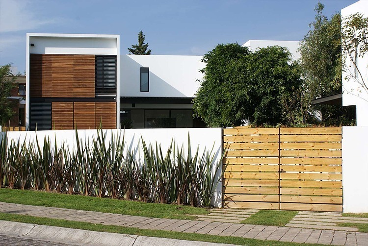 Casa ATT by Dionne Arquitectos