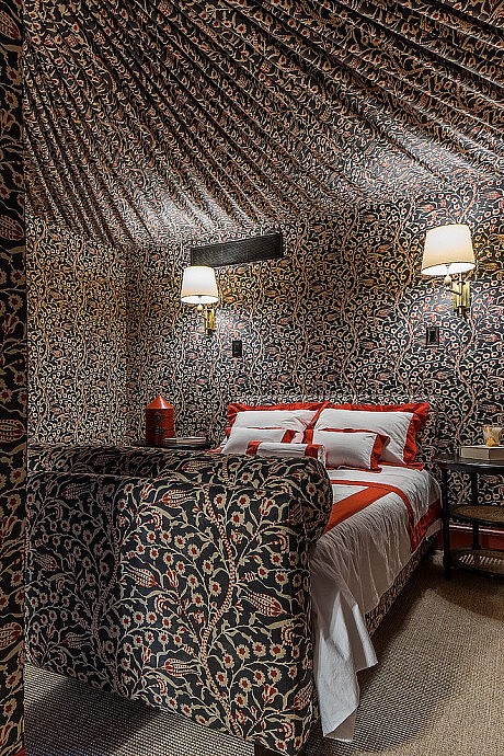 Bond Street Apartment by James Dixon Architect