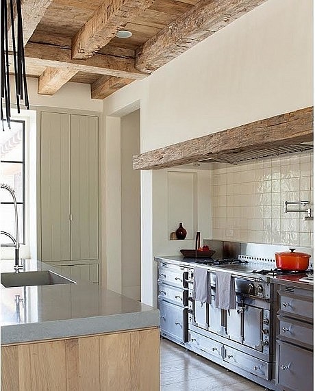 Stone Maison by Ken Linsteadt Architects