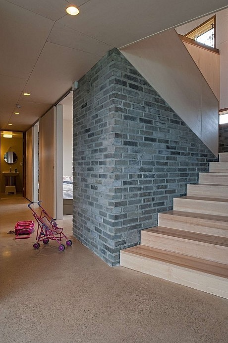 House in Holmestrand by Schjelderup Trondahl Architects