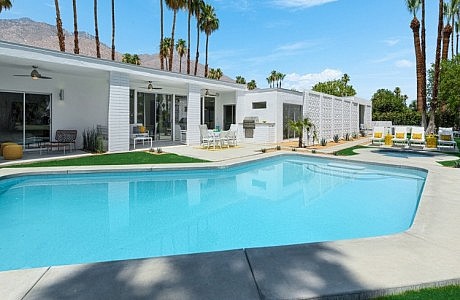 25 Palms Residence