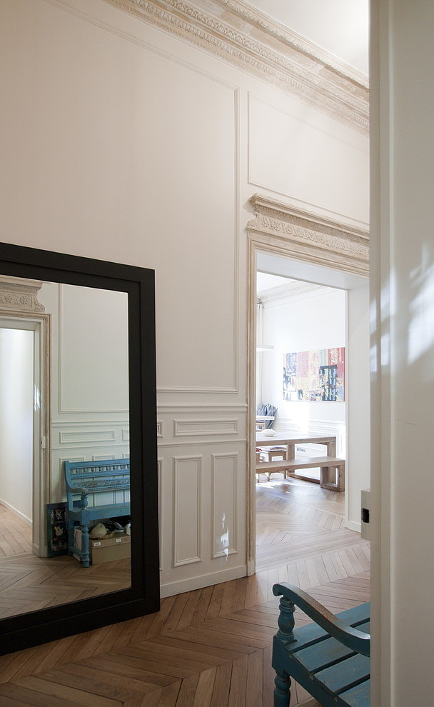 Apartment in Paris by Feld Architecture
