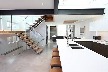 Midori Uchi Home by Naikoon Contracting & Kerschbaumer Design