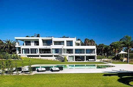 Algarve Villa by Staffan Tollgard Design Group