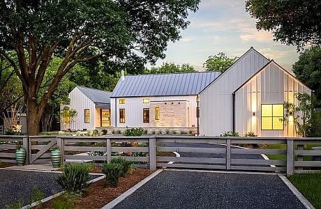 Modern Farmhouse by Olsen Studios