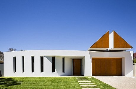 Prestipino House by Max Pritchard Architects