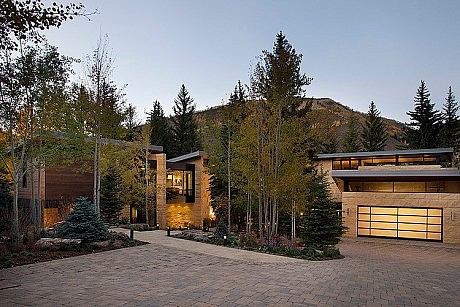 Vail River House by VAG Architects and Planners