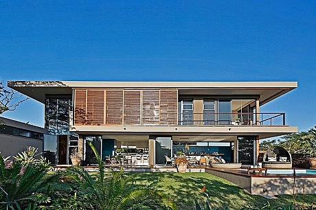 Aloe Ridge House by Metropole Architects