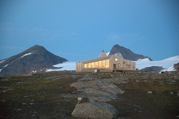 Rabot Tourist Cabin by Jarmund / Vigsnæs Architects
