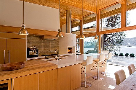 Gulf Island House by Phillip Van Horn Design