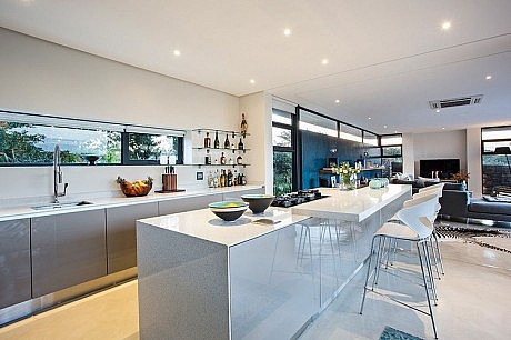 Aloe Ridge House by Metropole Architects