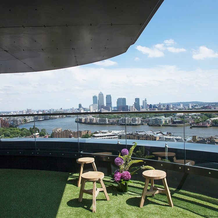 Wapping Lane Penthouse by Amos and Amos