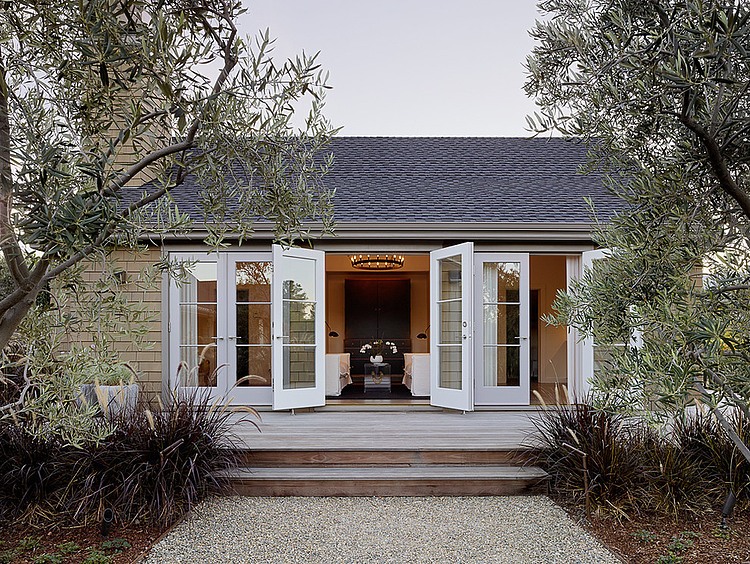 Wine Country Retreat by Andrew Mann Architecture