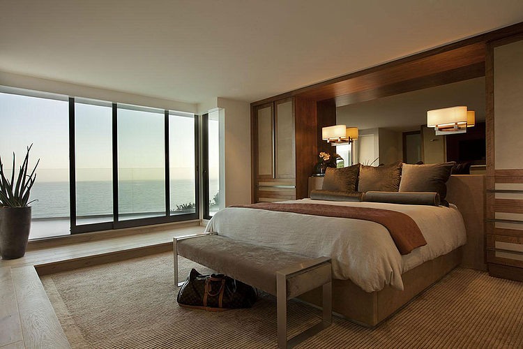 Revello Residence by Shubin + Donaldson Architects