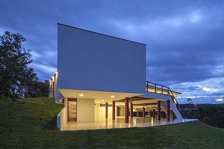 D&P House by Atelier Paralelo