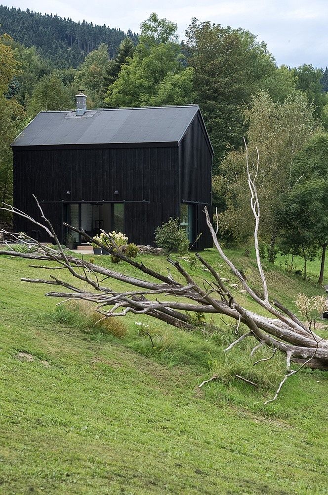 Boooox Heritage Barn by Oooox