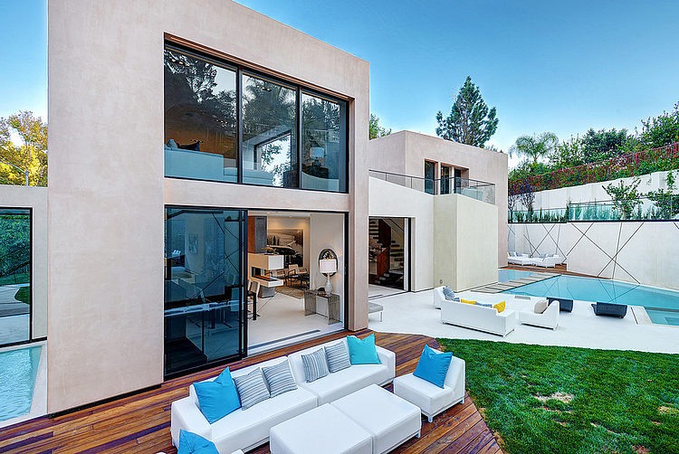 Hythe Court Home by Amit Apel Design