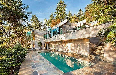 North Saanich Residence