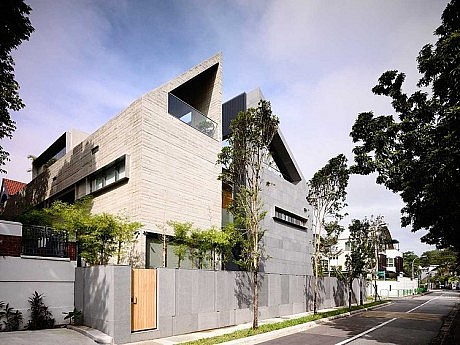66MRN House by ONG&ONG