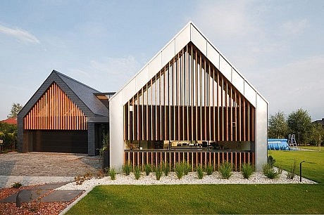 Two Barns House by RS+