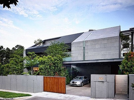 66MRN House by ONG&ONG