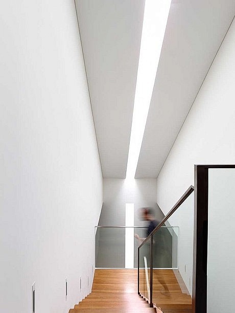 66MRN House by ONG&ONG